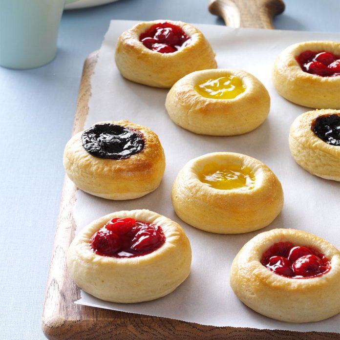 How To Make Kolaches With Strawberry Jam Stuffing