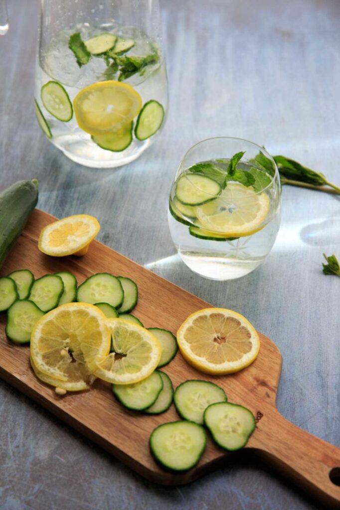 How to Prepare Delicious Cucumber Water - 5 easy steps