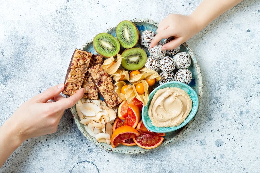 Must-Have Top 5 Healthy Snacks That You Can Take To Your Work
