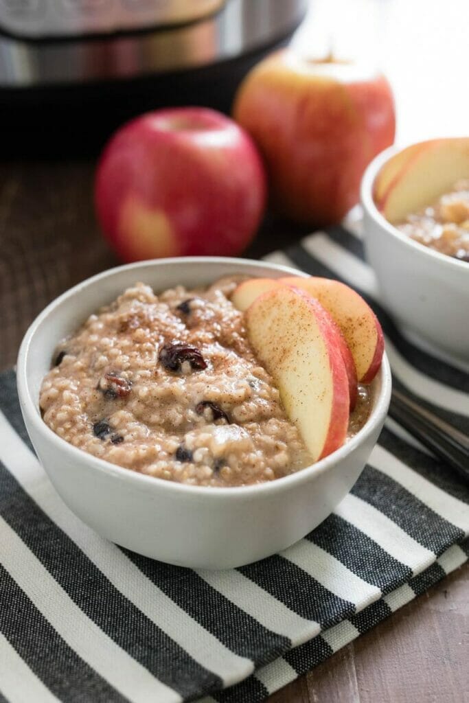 Apple Steel Cut Oats - Easy-to-make Breakfast Oatmeal