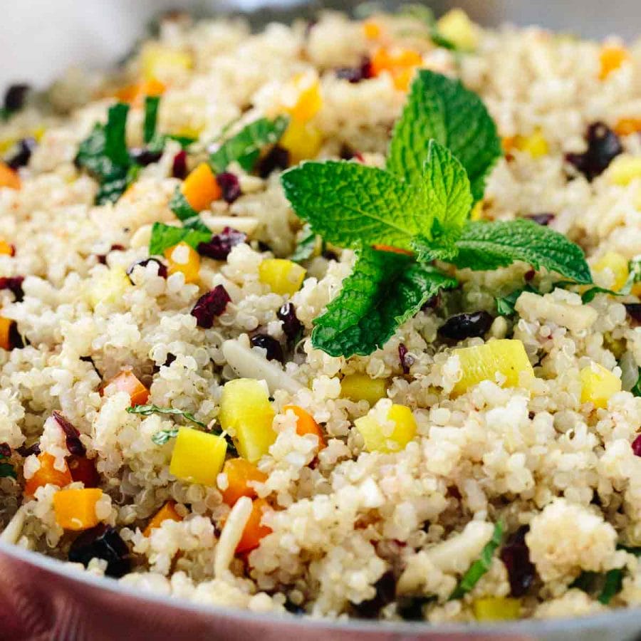 How to make Almond And Cranberry Quinoa - 3 easy steps How to make Almond And Cranberry Quinoa - 3 easy steps