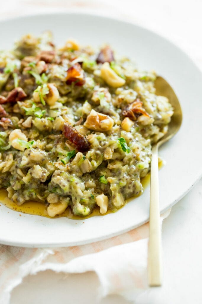 Easy-to-make Zucchini Oatmeal - Healthy Breakfast Recipes Easy-to-make Zucchini Oatmeal - Healthy Breakfast Recipes