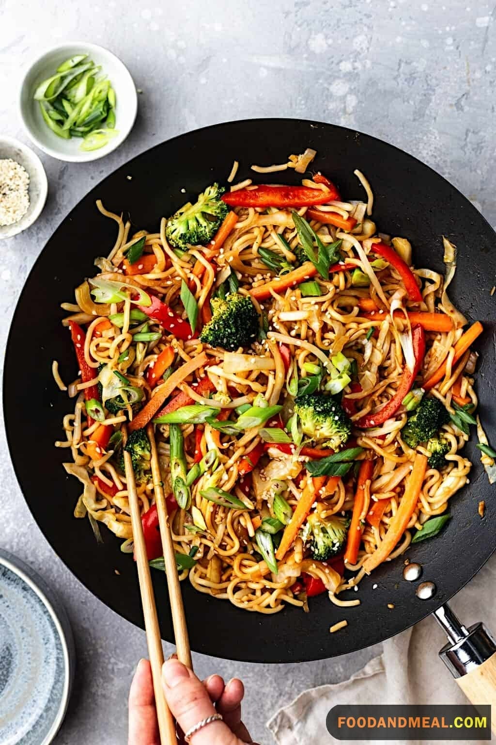 How To Make Vegetable Lo Mein Like Chinese Restaurants
