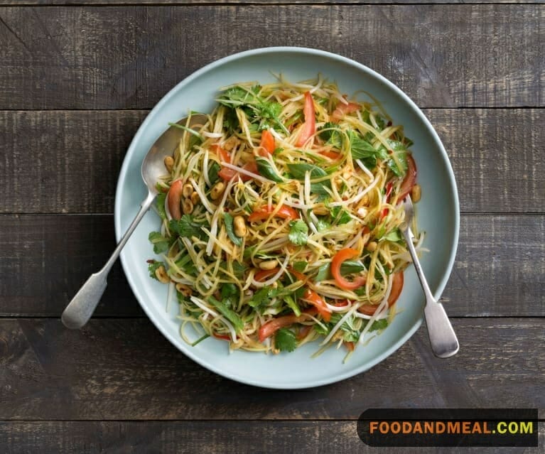 Vietnamese Papaya Salad