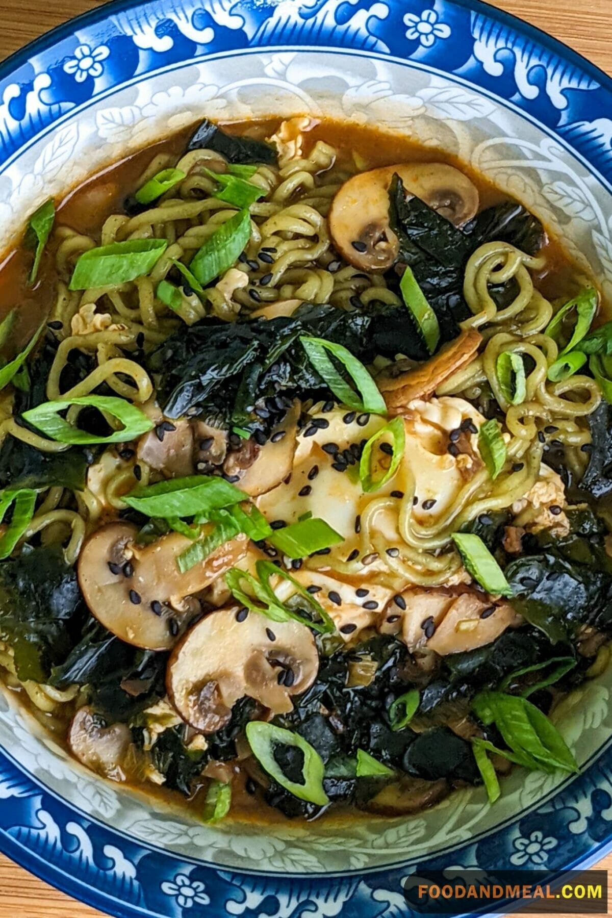 Seaweed Noodle Soup