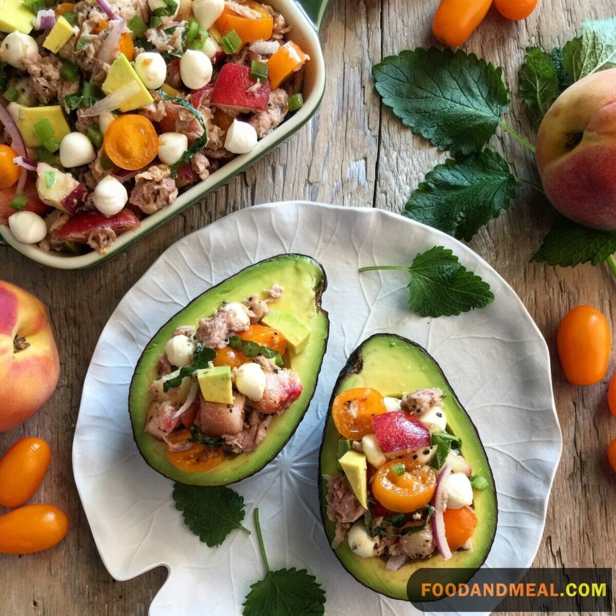 Tuna With Peach And Avocado