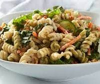 Under 10 minutes to have a perfect Macaroni and Spinach Salad 2 Under 10 minutes to have a perfect Macaroni and Spinach Salad 1