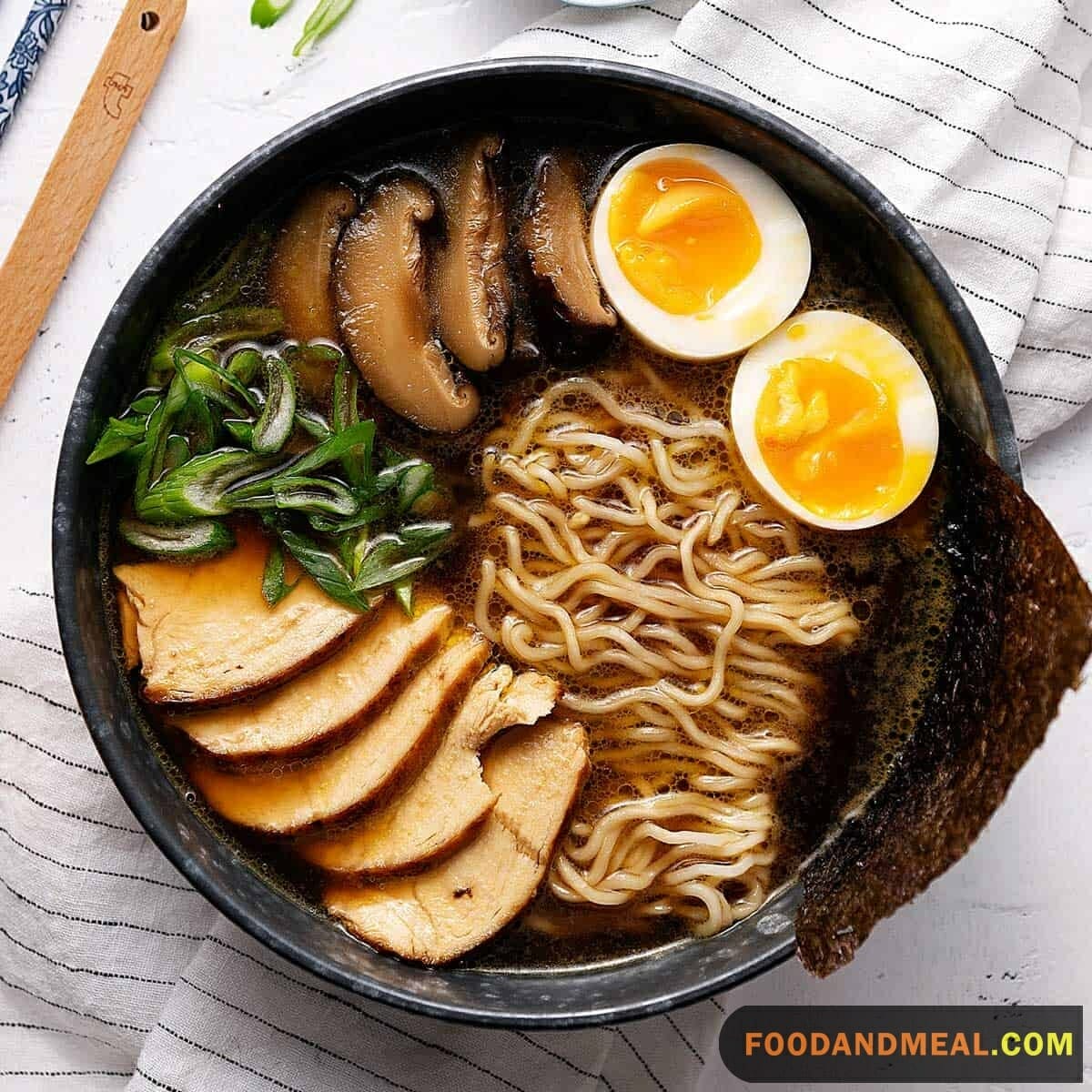 Bean Sprout Tonkotsu Ramen 