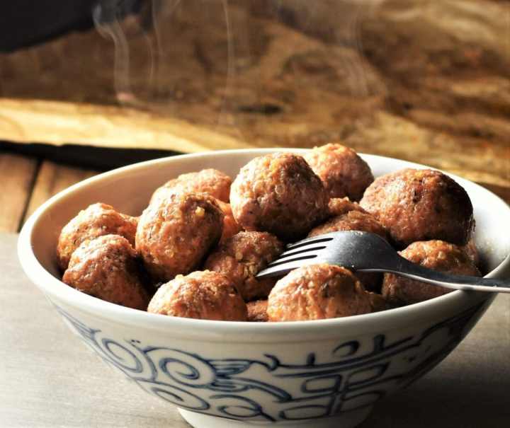 Little hands, big appetite! Let your baby's journey into solid foods begin with these delightful mini meatballs.