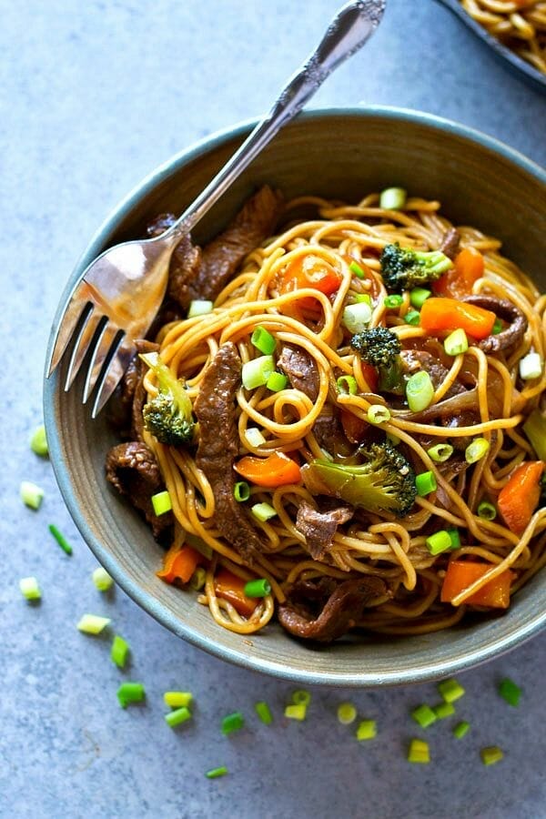Plated Beef Teriyaki Noodles: "From wok to plate – the result of culinary dedication."