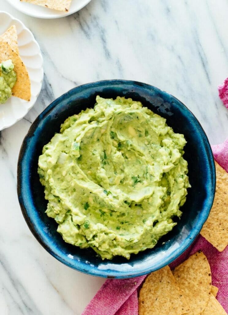 Healthy Baby Guacamole for weaning (6th to 8th month) From my kitchen to yours: the joy of sharing Baby Guacamole stories.