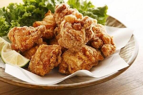 That unmistakable crunch: Close-up of the Karaage crust.