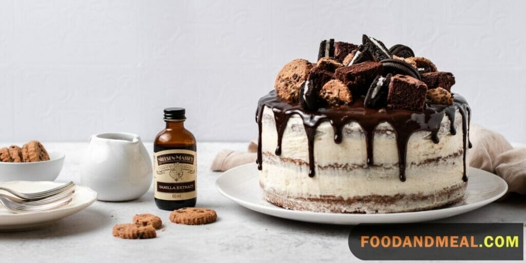 Decadent Vanilla Oreo Cake: A Sweet Slice of Heaven 8 Vanilla Oreo Cake