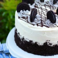 Vanilla Oreo Cake