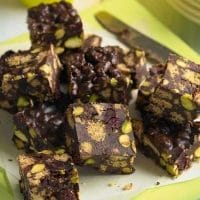 How to make Jamie Oliver's Fridge Cake Bites 2 How to make Jamie Oliver's Fridge Cake Bites 1