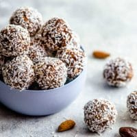 How to Make Delicious Coconut Date Bites - 5 steps 1