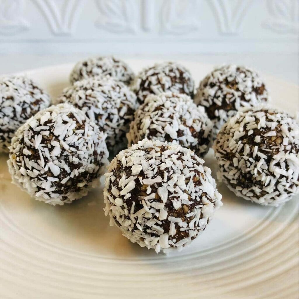 How to Make Delicious Coconut Date Bites Crispy edges with a soft, sweet center. Perfection in a bite!