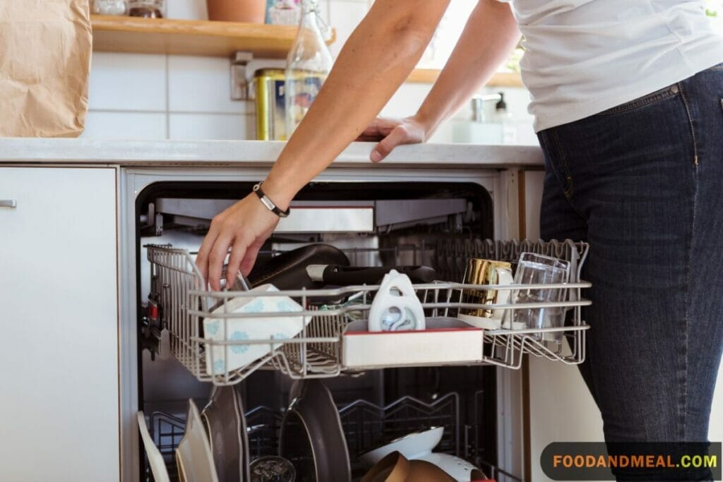 Tips For Clean Dishwasher