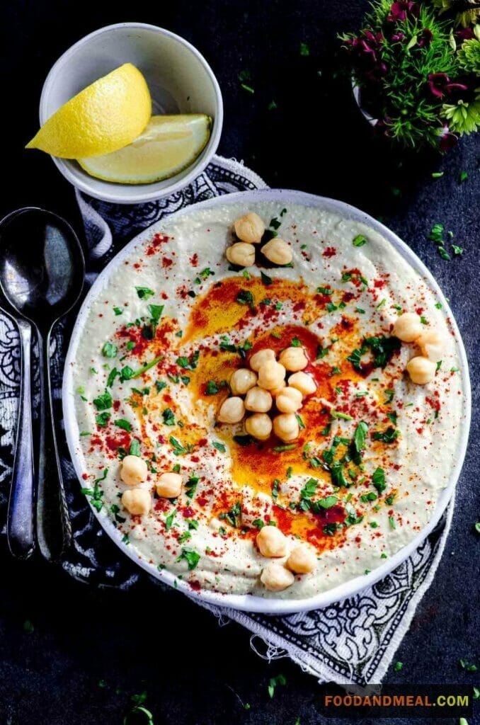 Blending Brilliance: Tomato Chickpeas Hummus Recipe 7