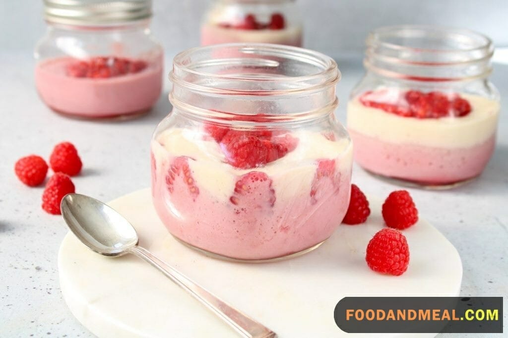 Blending Raspberry Mousse