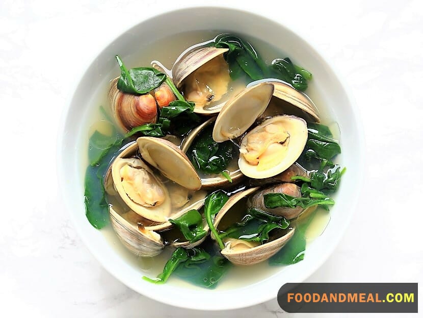 Spinach And Clam Soup