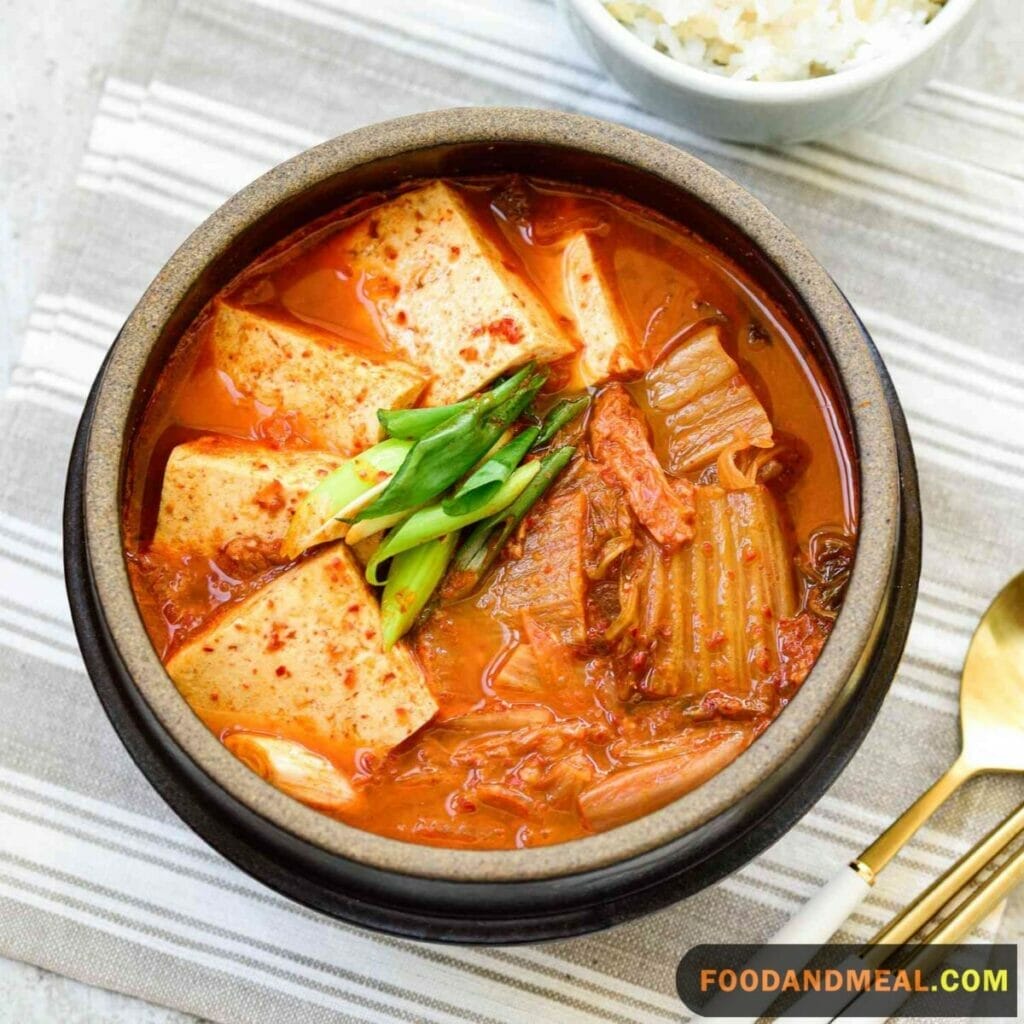 Dive Into Deliciousness: Kimchi Stew Korean Recipe For Foodies 3