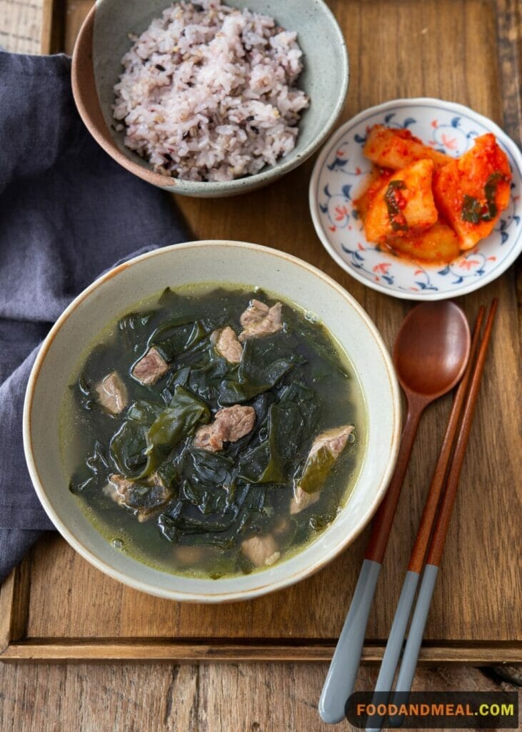 Unveiling Korean Comfort: Seaweed Soup Straight From My Kitchen 1