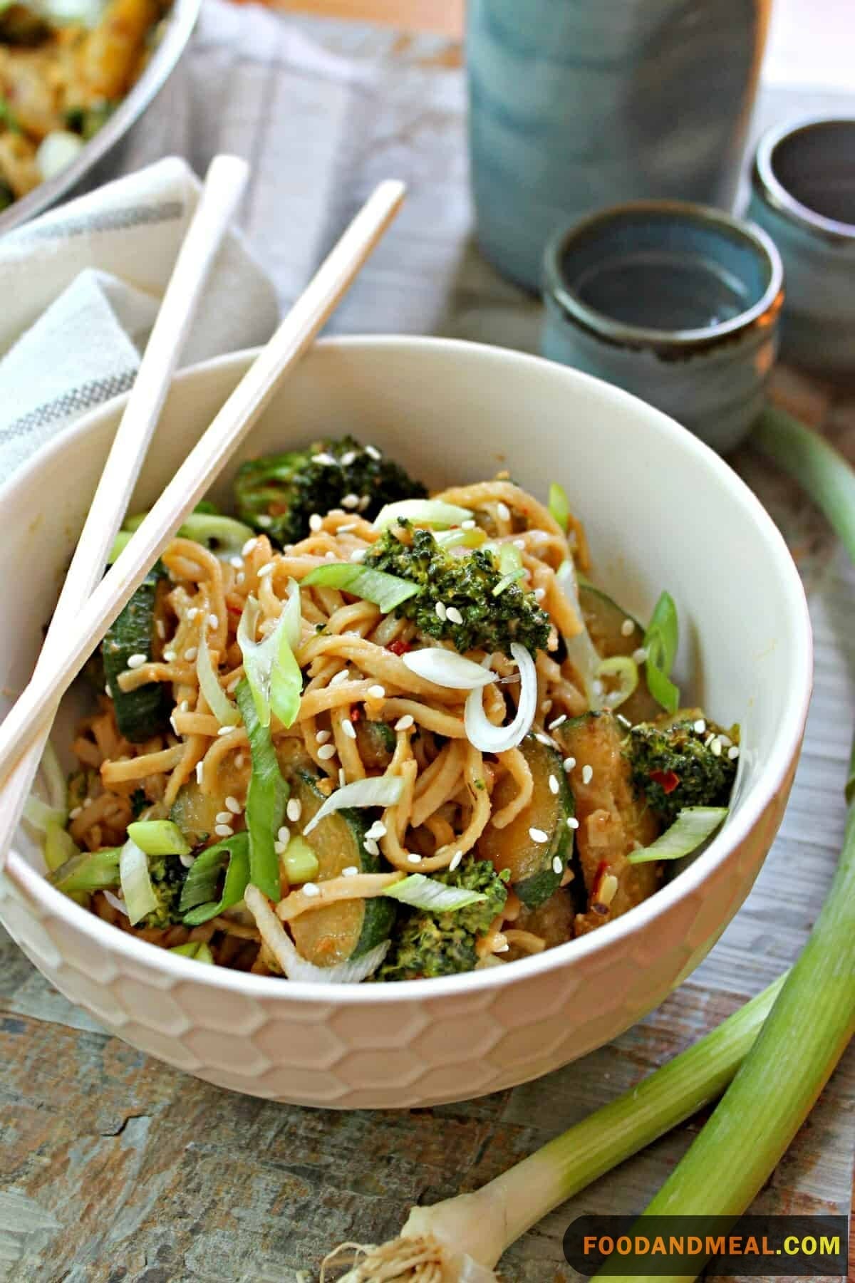 Thai Noodles With Spicy Peanut Sauce