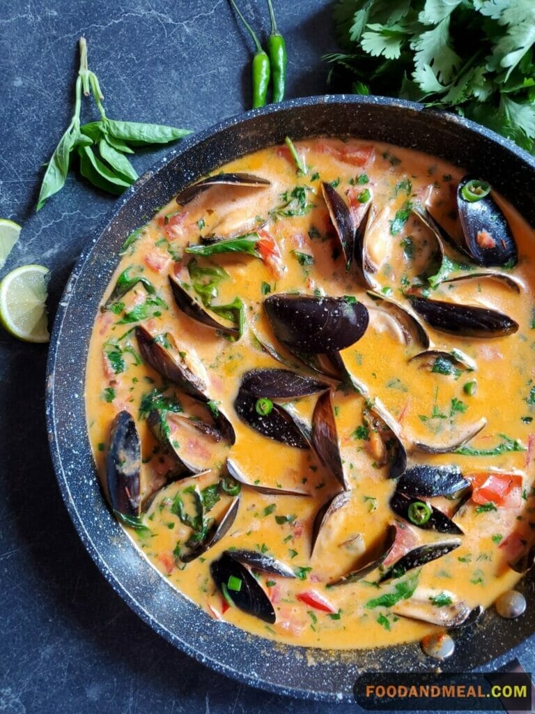 Exquisite Thai Mussels in Basil Coconut Sauce 6 Thai Mussels in Basil Coconut Sauce