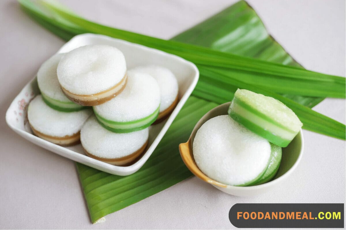Thai Steamed Pandan Cakes