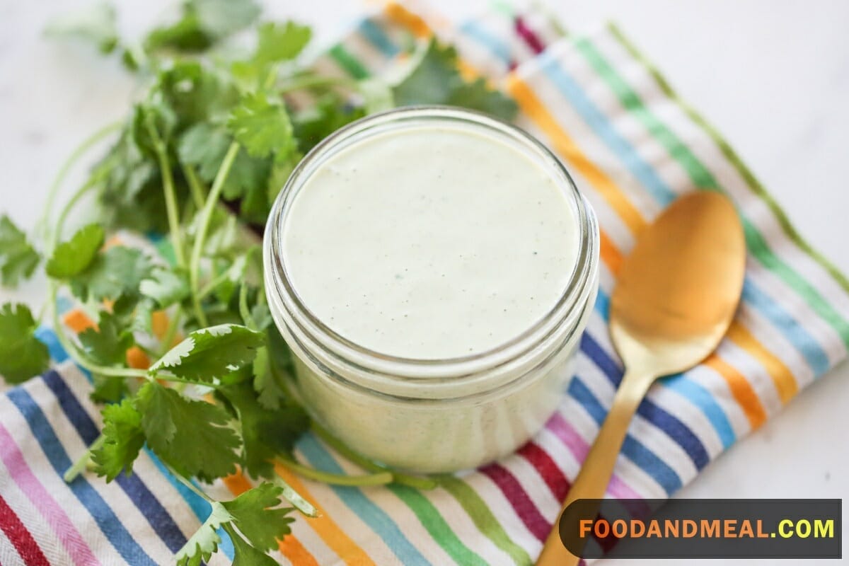 Creamy Tomatillo Dressing