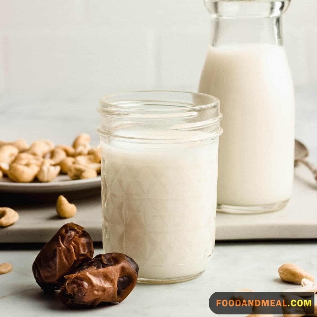 Discover the Magic of Homemade Cashew Milk with This Guide. 3