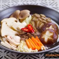 Dive Into Authentic Ginger-Mushroom Hot Pot Creations 1