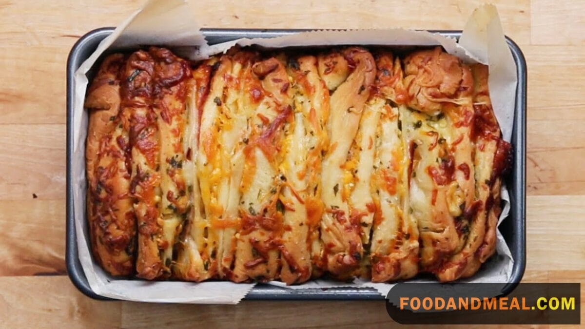 Ham and Cheese Pull Apart Bread