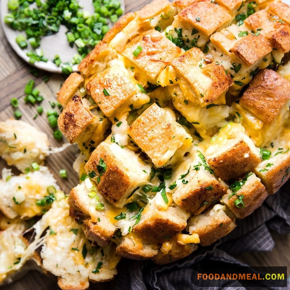 Ham and Cheese Pull Apart Bread 