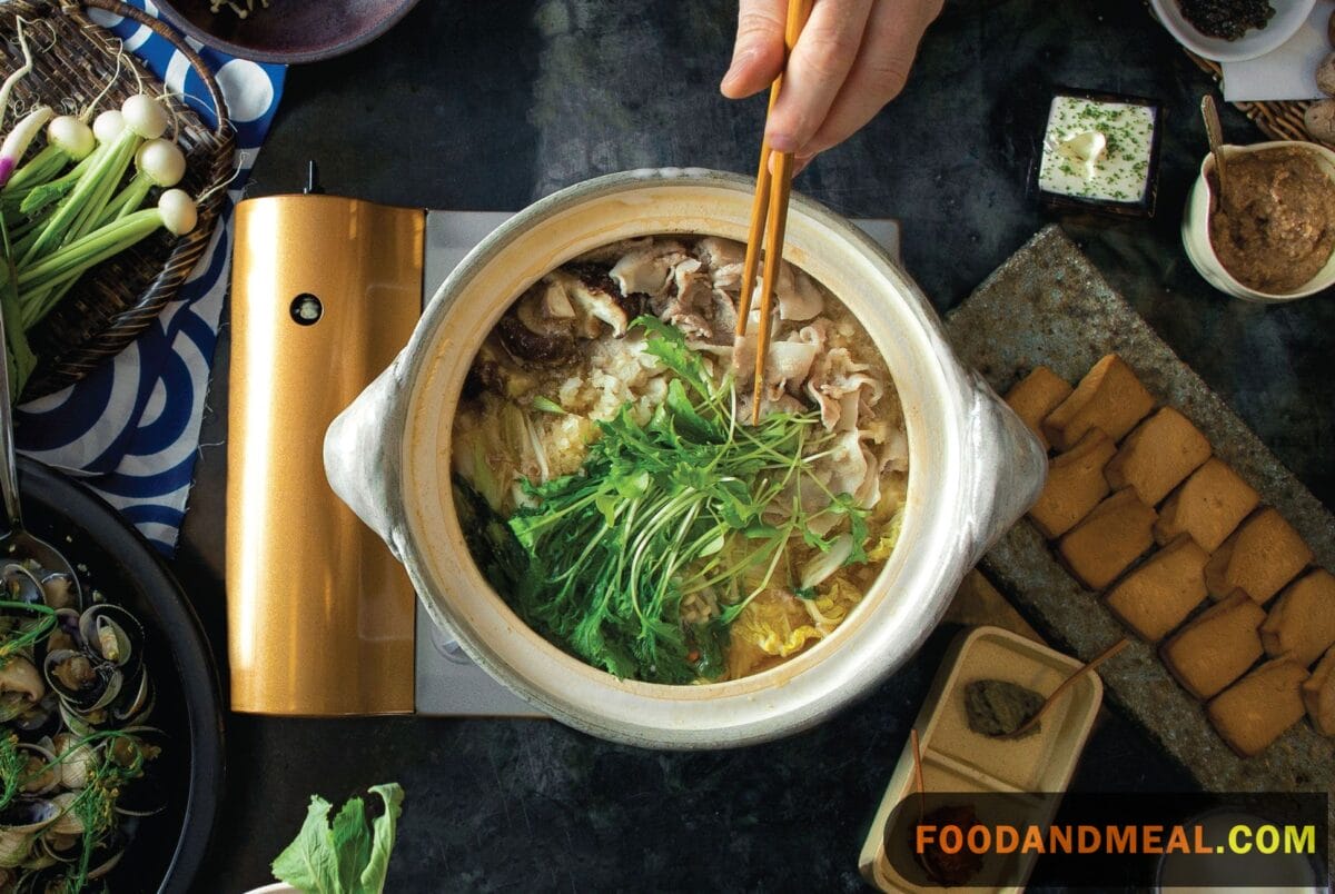 Authentic Gyoza Dumpling Hot Pot Recipe - Japanese Delight 1 Gyoza Dumpling Hot Pot