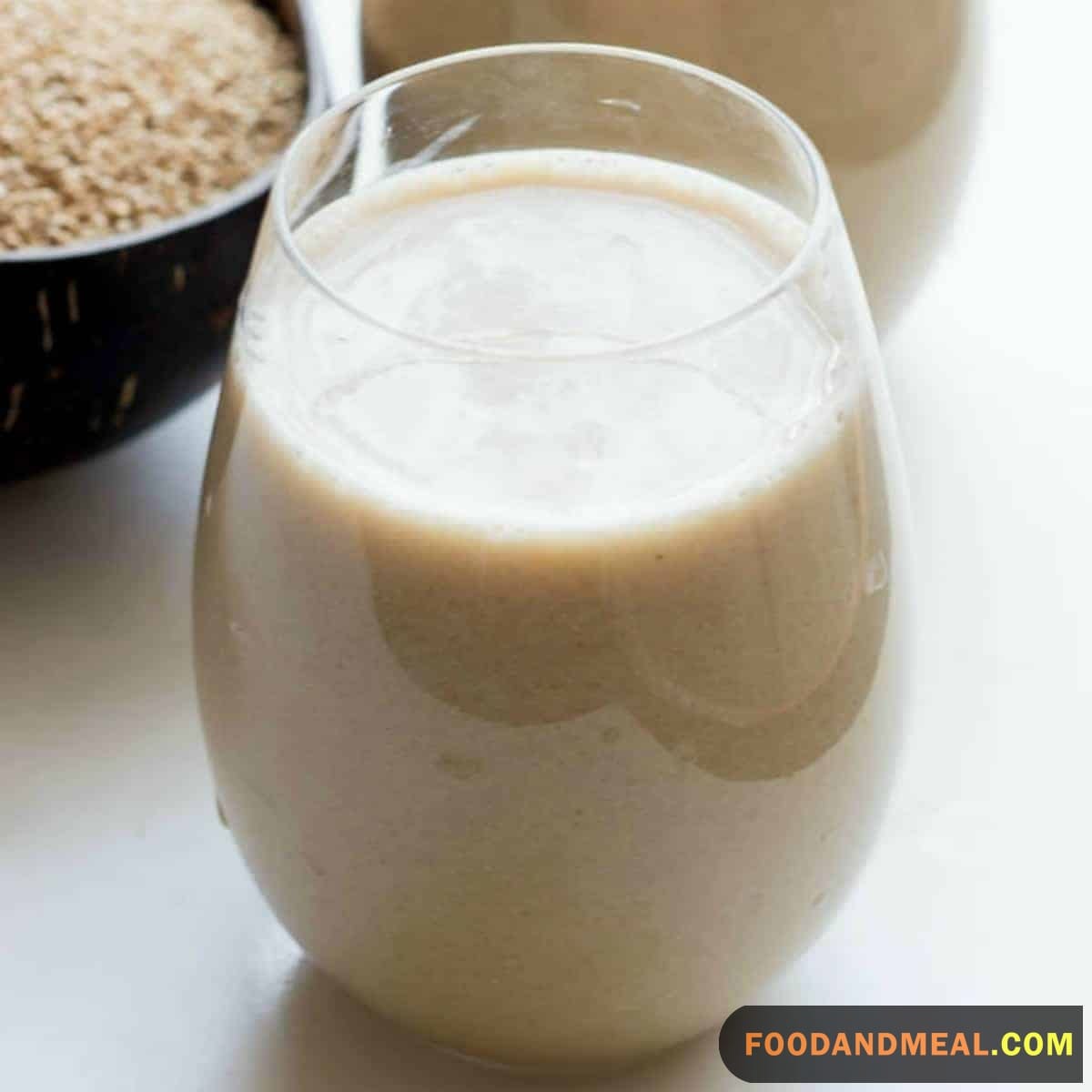 How To Make The Perfect Quinoa Milk 1 Quinoa Milk