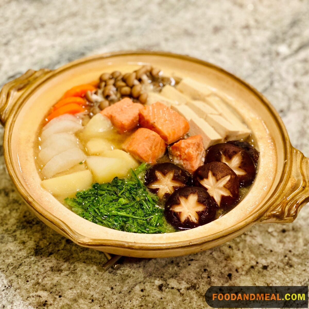  Shiitake Salmon Hot Pot