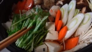 How To Make Japanese Mushroom Cabbage Hot Pot 7