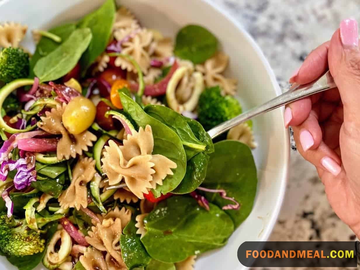 Macaroni and Spinach Salad