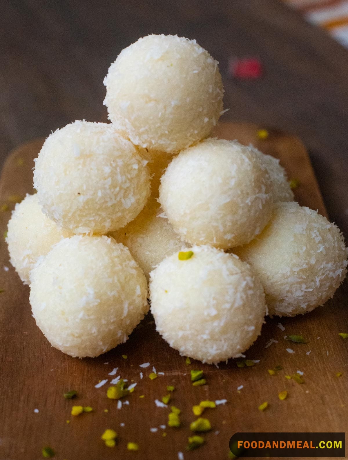  Coconut Ladoos