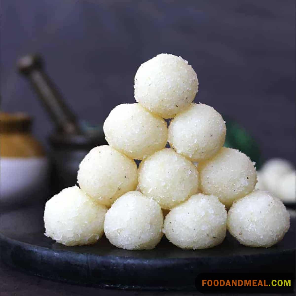 Coconut Ladoos