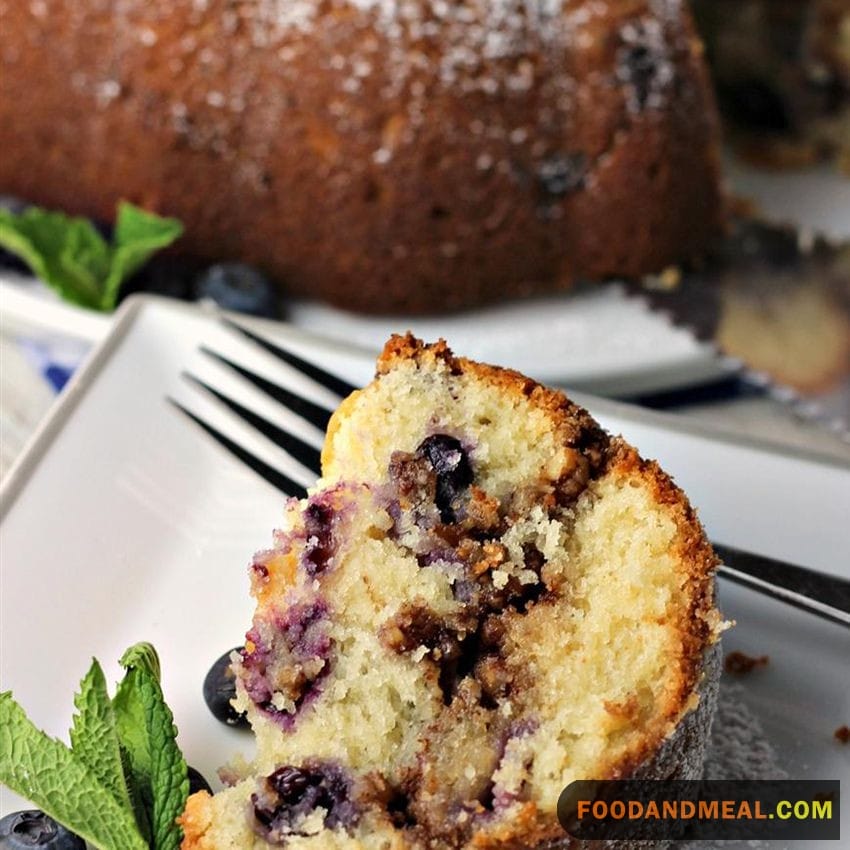 Blueberry Sour Cream Coffee Cake 