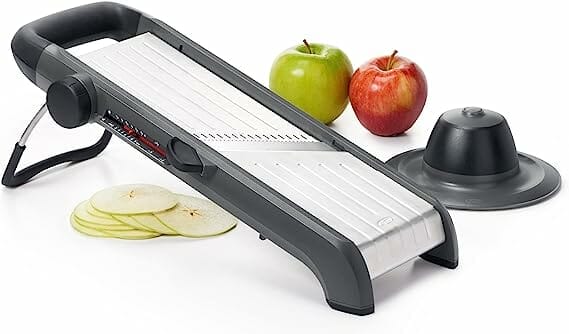What Are The Best Mandoline Slicers? 4