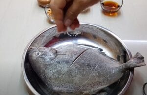 How To Cook Fried Fish In Peanut Sauce - A Protein Rich Dish 4