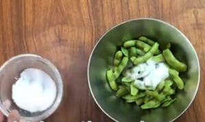 How To Make Steamed Green Soybean - Easy Edamame Recipe 4