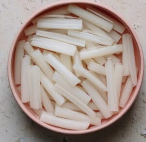 How To Make Vietnamese Lotus Salad - Goi Ngo Sen - Lotus Stem 6