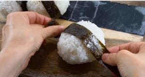 Delicious Japanese Rice Balls Recipe - Onigiri 19