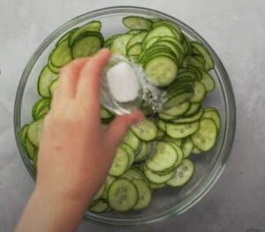 Best Sunomono Recipe - Japanese Style Cucumber Salad 3
