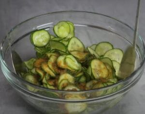 Best Sunomono Recipe - Japanese Style Cucumber Salad 9